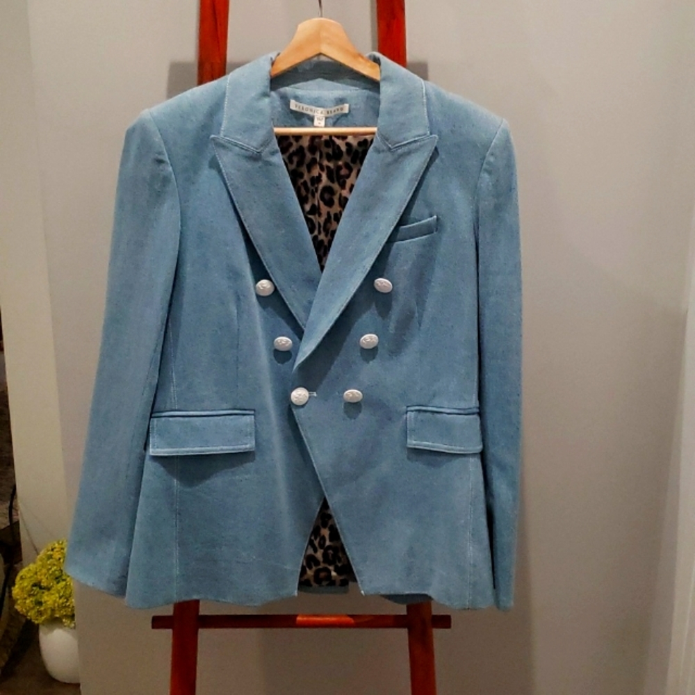 VERONICA BEARD light blue jean blazer size 16